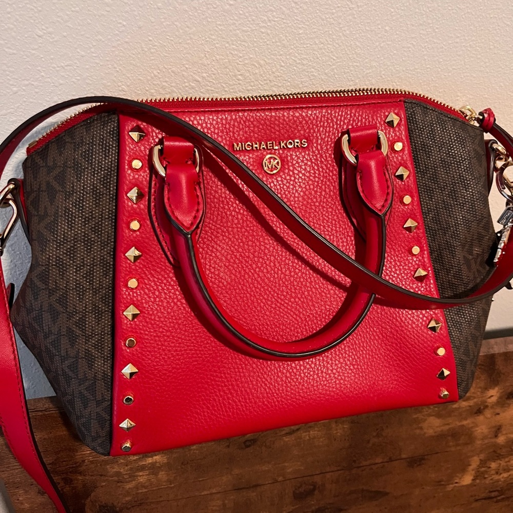 Michael Kors cross body Messenger Bag in color Sienna
